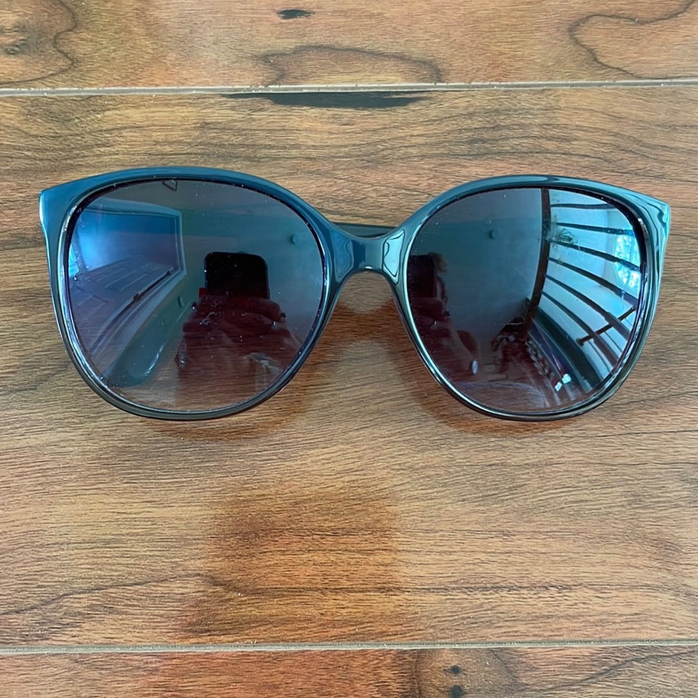Gray Cat Eye Sunglasses